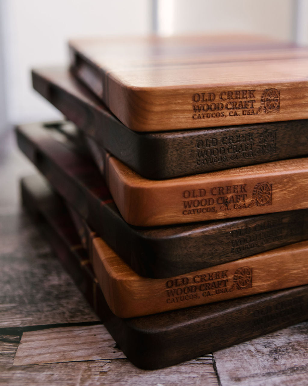 19"x 12"x 1" Merlot Series: Walnut Edge Grain Carving Board